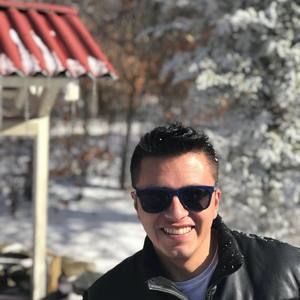 Meet your Posher, Camilo